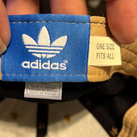 Houston Rockets, gold Adidas hat size says fits most in great shape - Picture 6 of 9